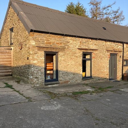 Vila The Milking Parlour At Berthllwyd Quakers Yard Exteriér fotografie